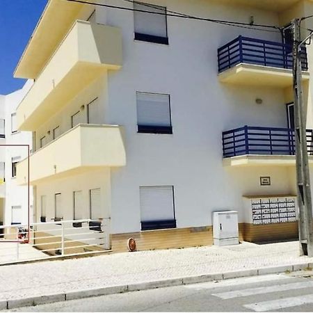 Апартаменты Big Wave House Назаре Экстерьер фото
